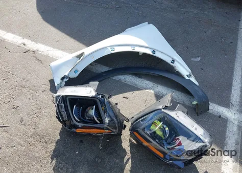 2020 Kia Telluride S z USA, uszkodzony, nr VIN 5XYP6DHC7LG018299